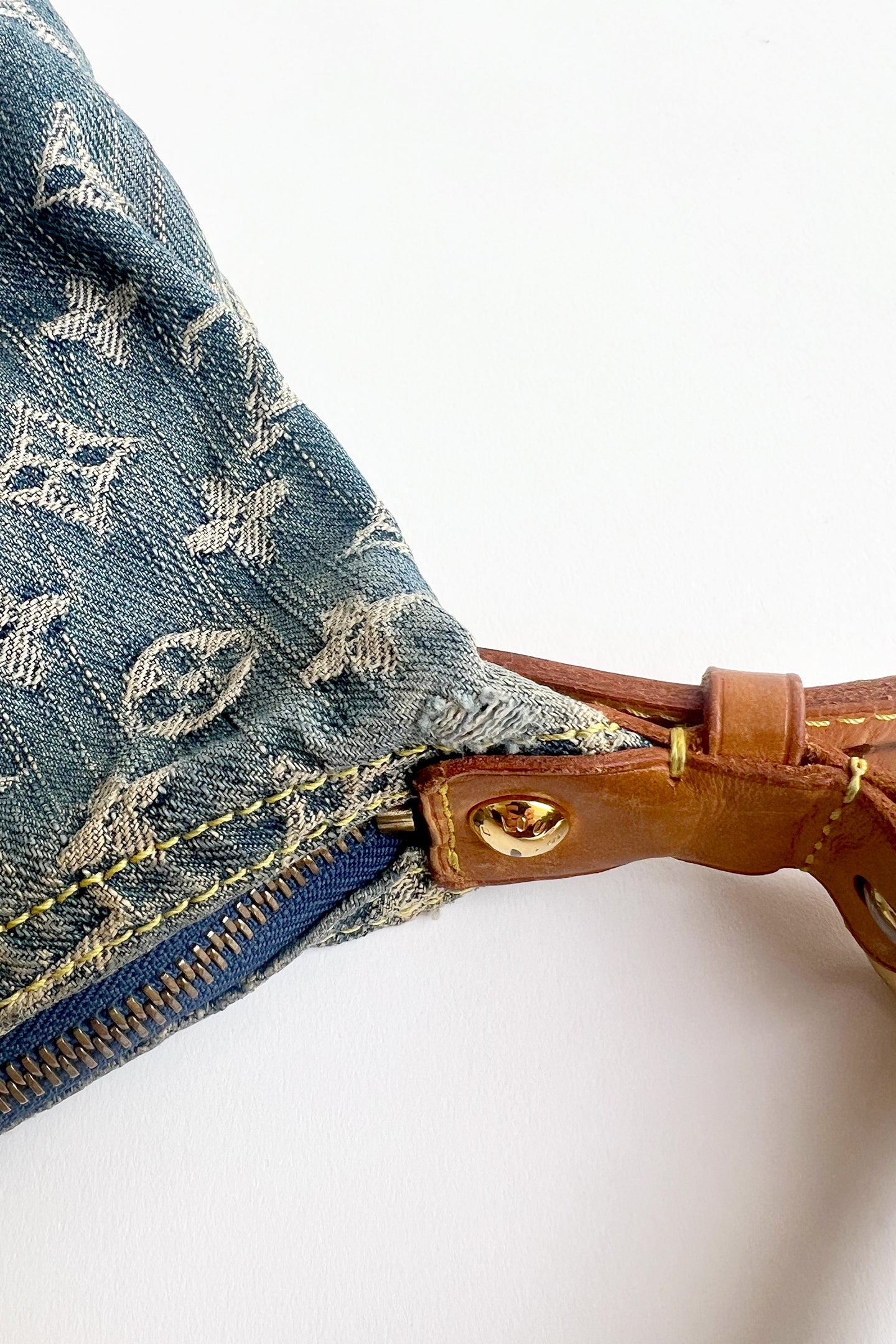 2006 Louis Vuitton Blue Denim Baggy PM Monogram Shoulder Bag