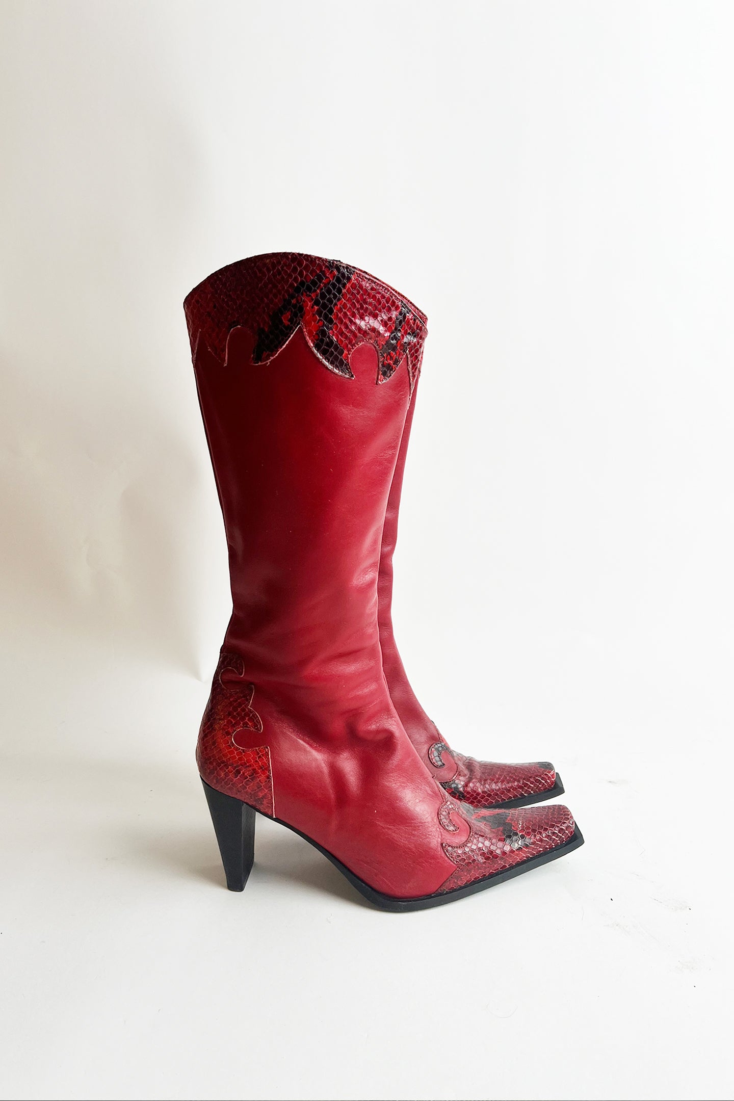 Vintage 90s Y2k Italian red leather western heeled boots size 7