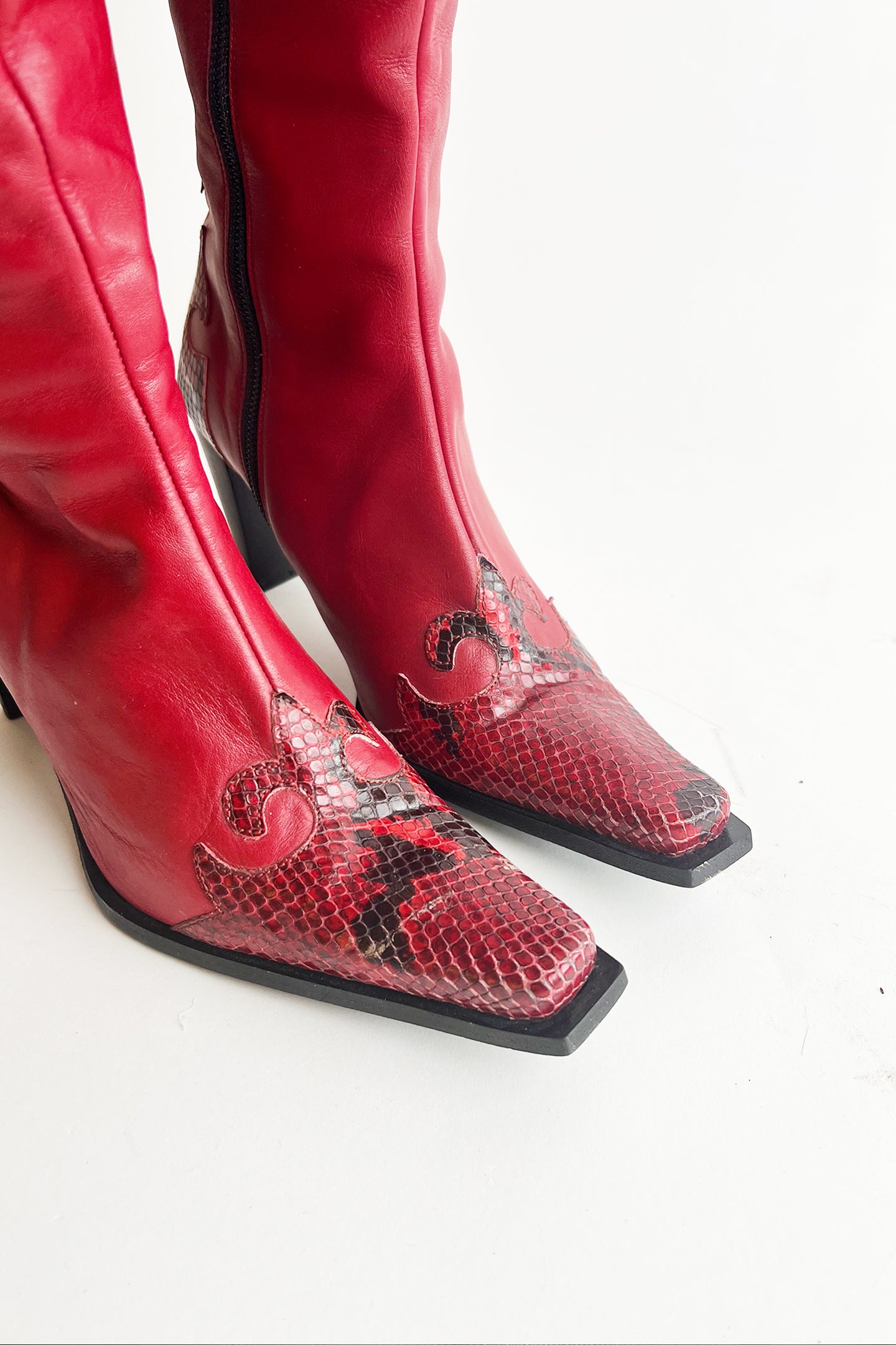 Vintage 90s Y2k Italian red leather western heeled boots size 7