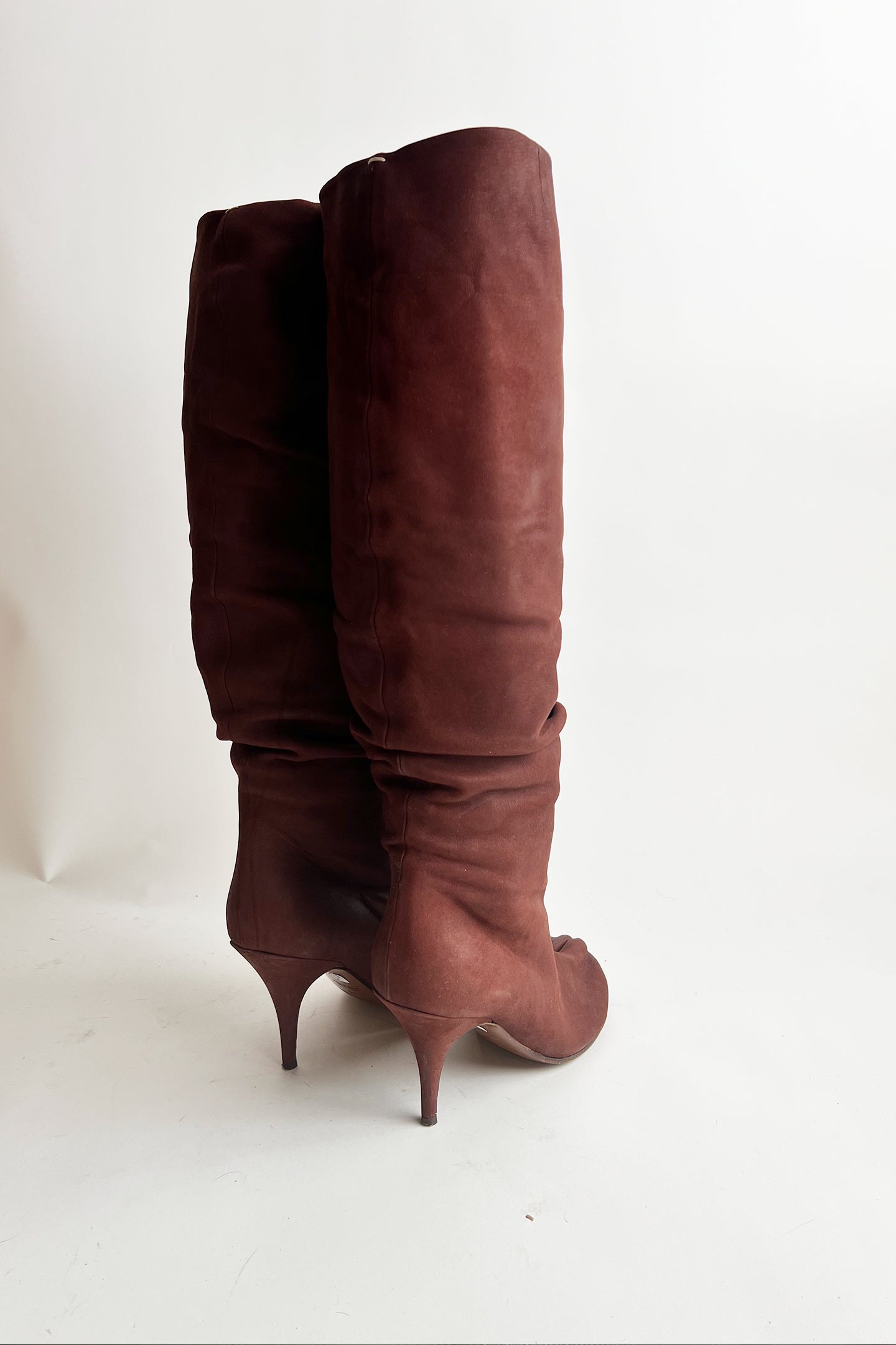 Rare vintage 90s Margiela Tabi heeled tall boots in Maroon suede leather 38