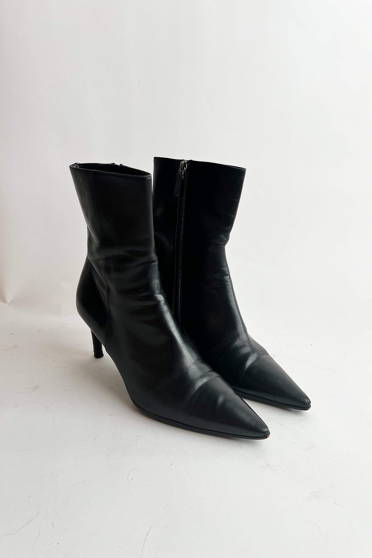 Vintage 90s black leather GUCCI kitten heel booties 8 1/2