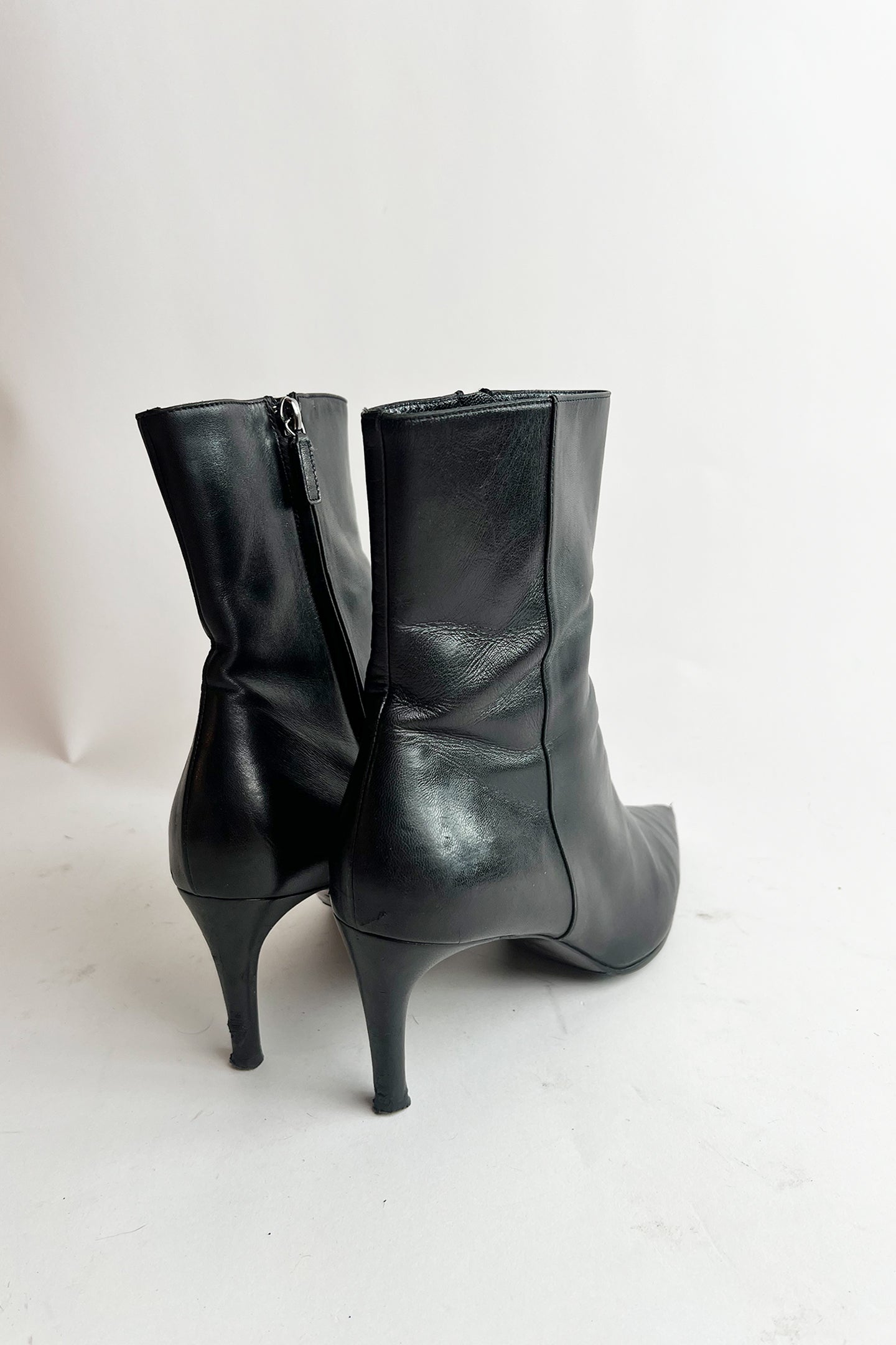 Vintage 90s black leather GUCCI kitten heel booties 8 1/2