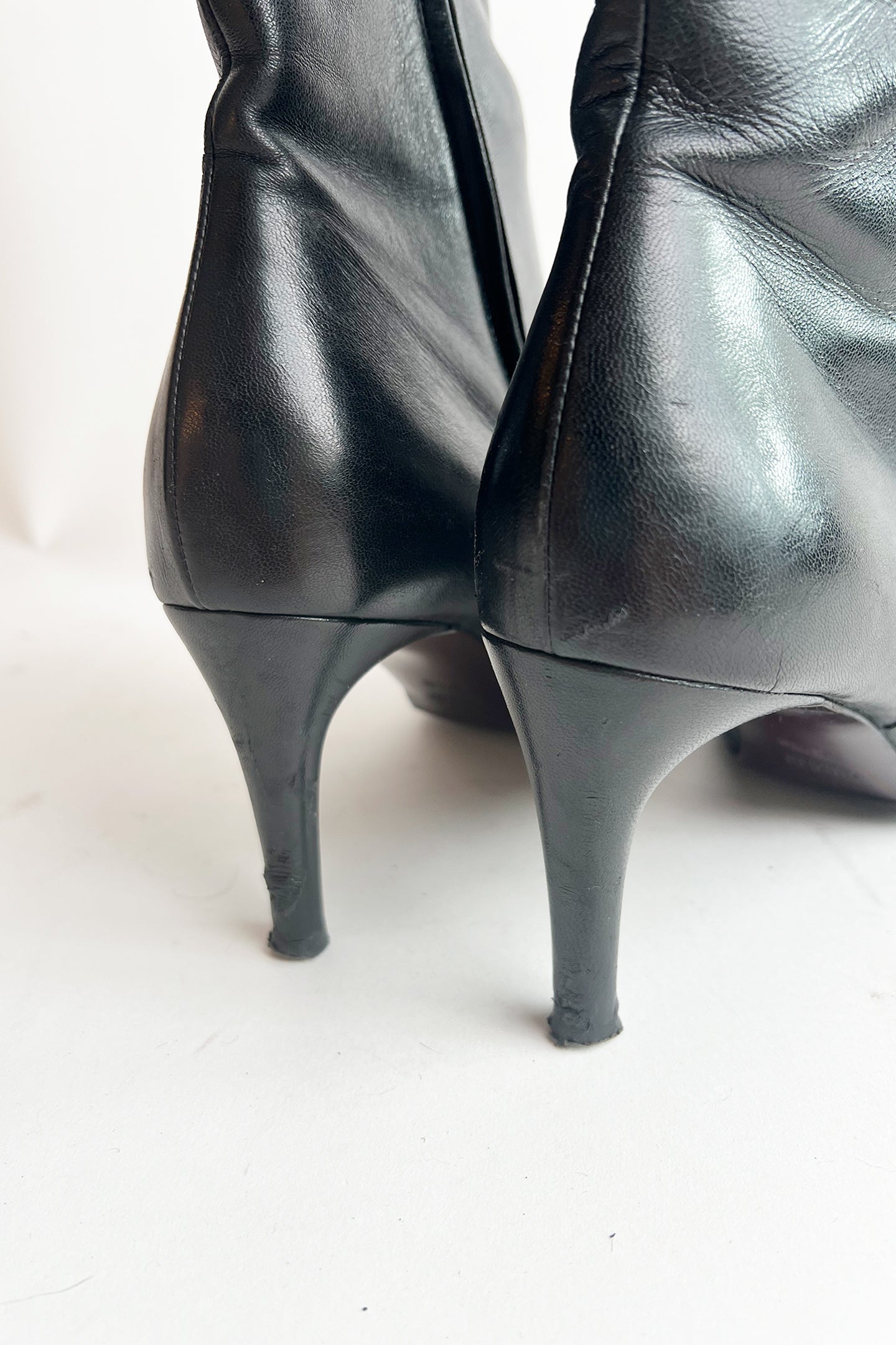 Vintage 90s black leather GUCCI kitten heel booties 8 1/2
