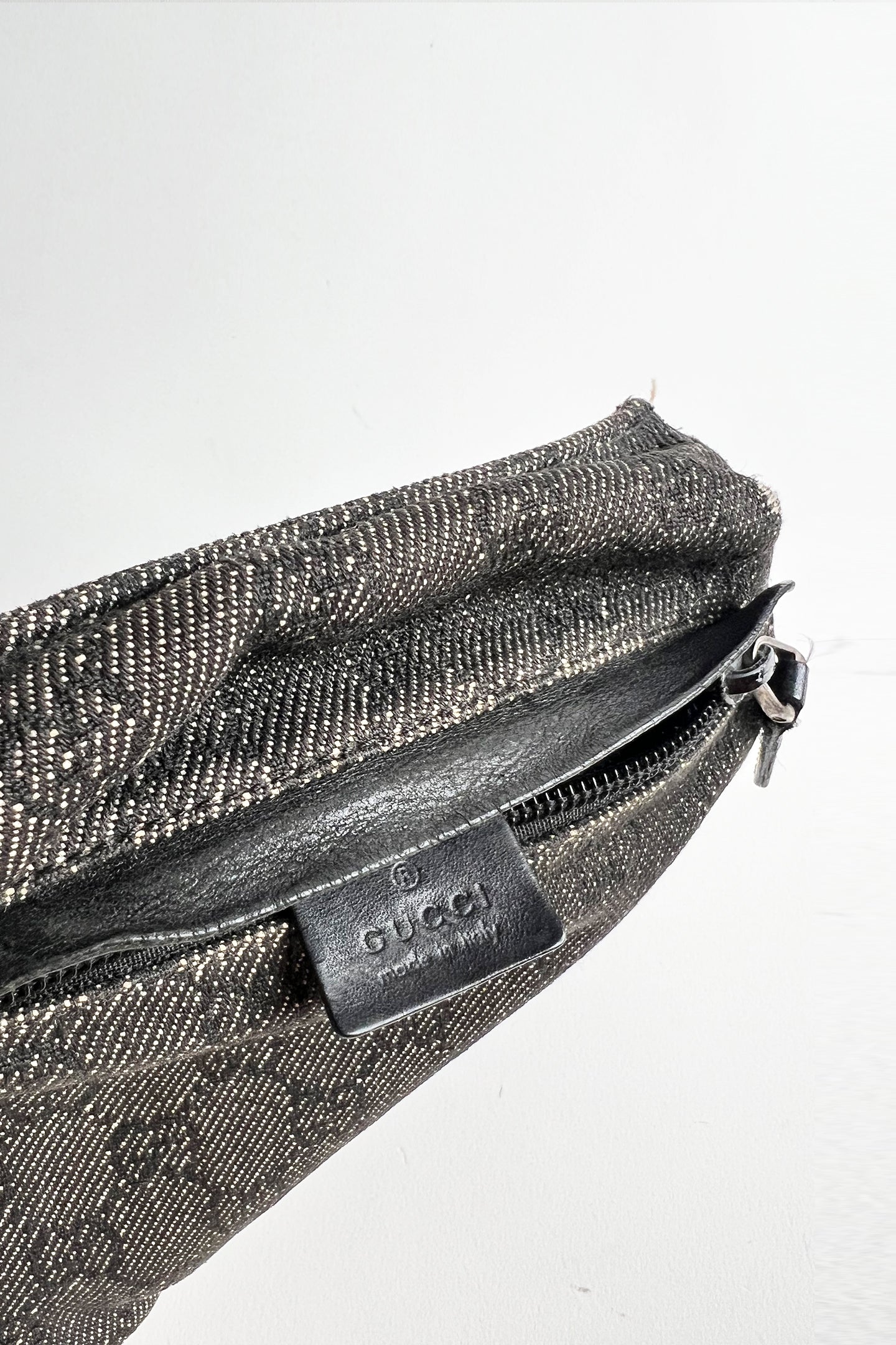 Vintage black GUCCI belt bag