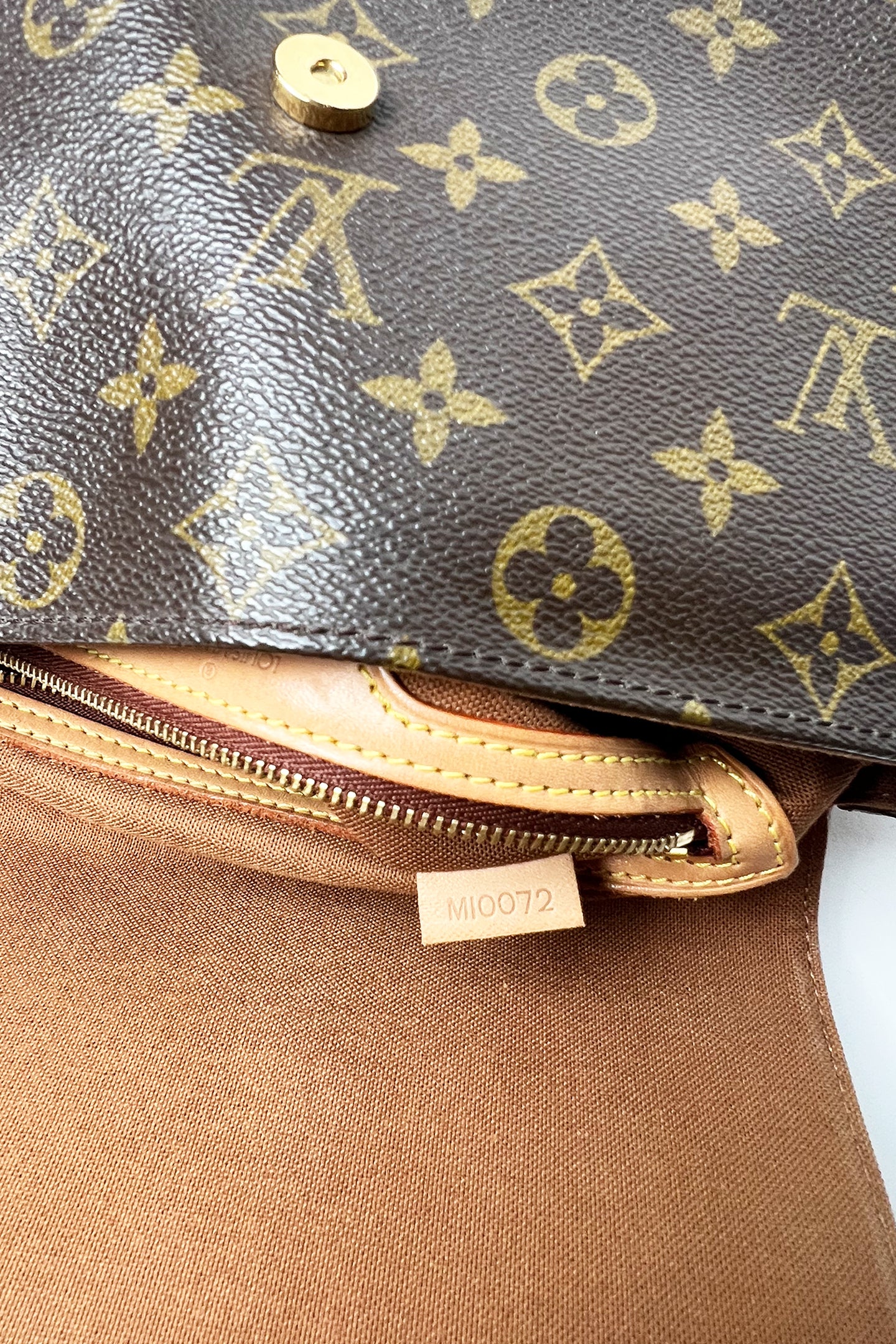Vintage 90s Louis Vuitton mini loop bag