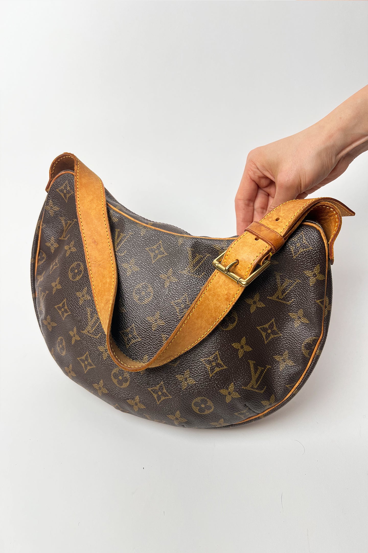 Vintage 2003 Louis Vuitton Monogram Croissant shoulder bag