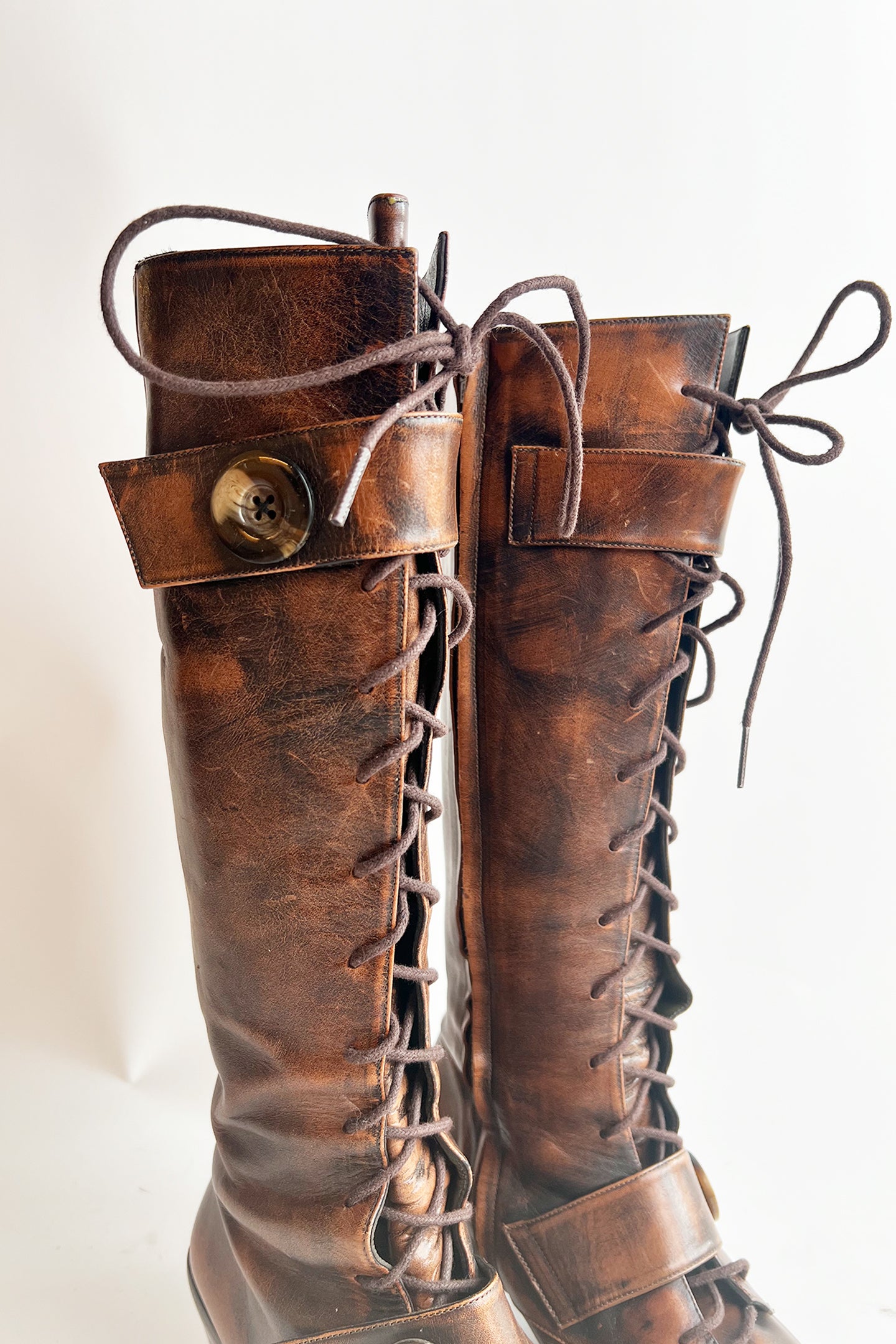 Vintage 90s Muxtart distressed brown leather kitten heel lace up boots 38