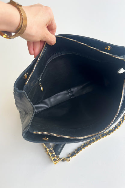 Vintage 2000s Chanel black lamb leather shoulder tote bag