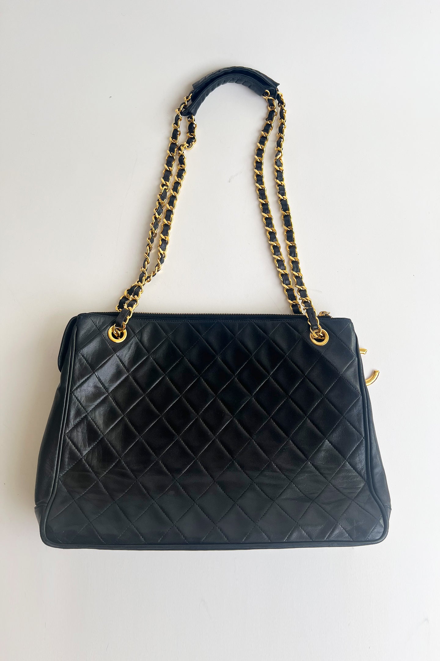 Vintage 2000s Chanel black lamb leather shoulder tote bag
