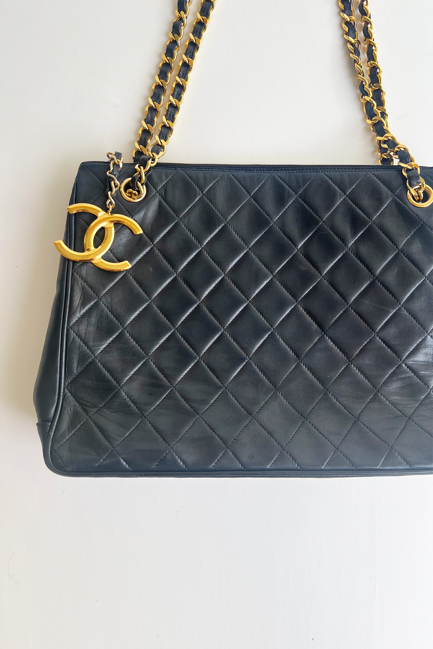 Vintage 2000s Chanel black lamb leather shoulder tote bag