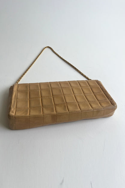 Vintage Chanel beige lamb leather shoulder bag
