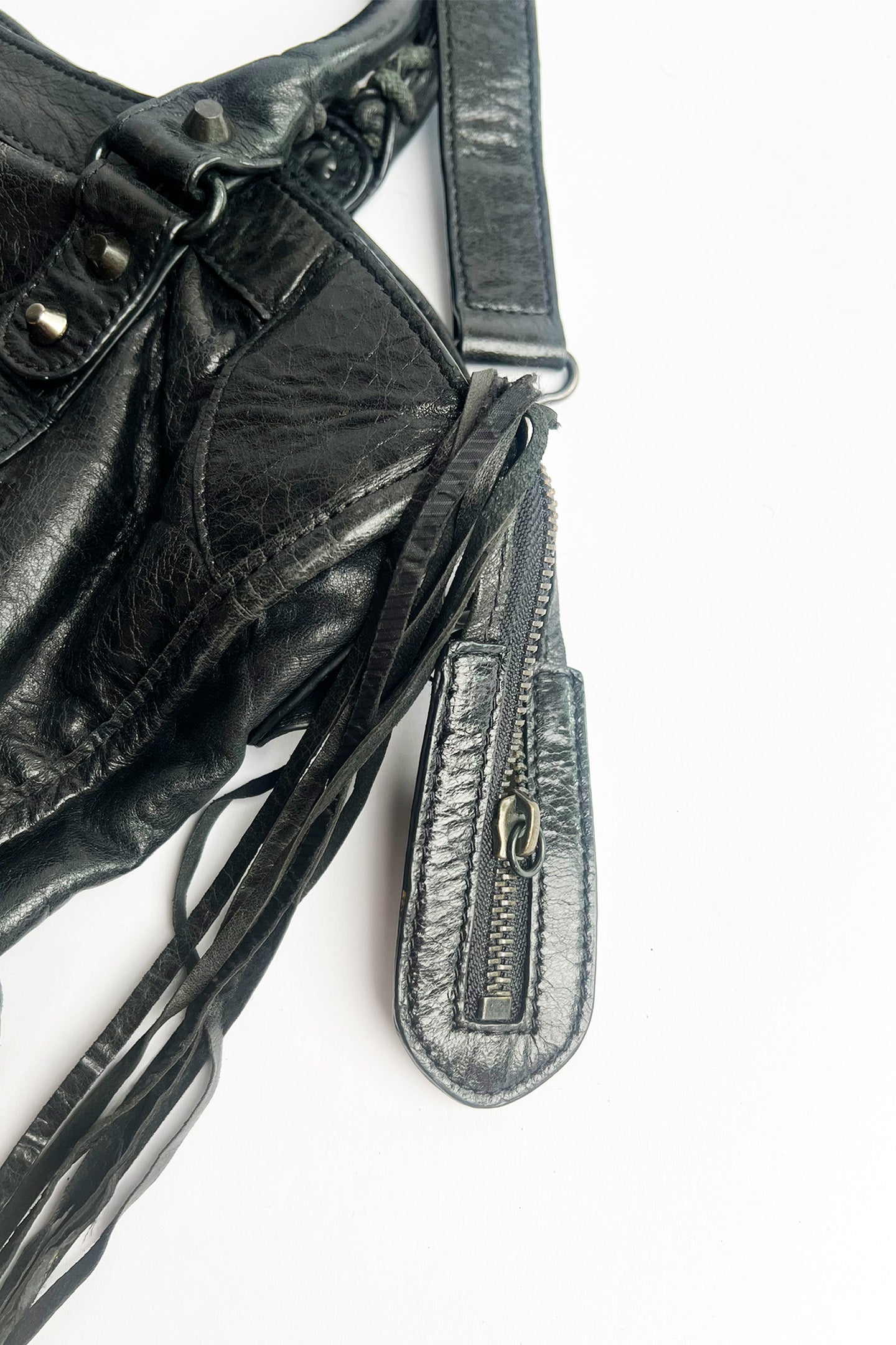 Vintage 2000s Black distressed leather Balenciaga City bag