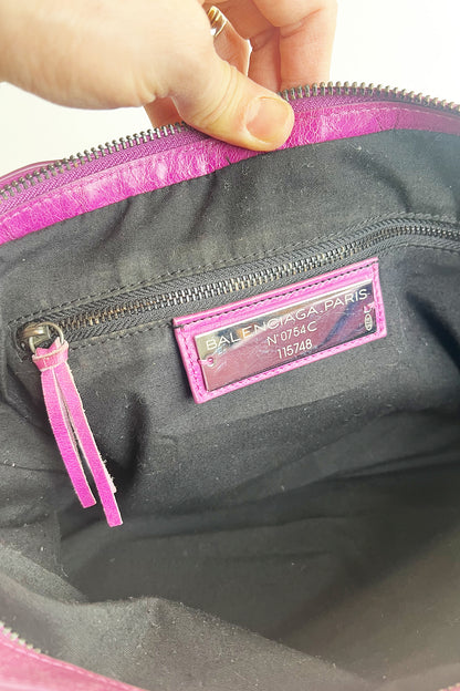 Vintage 2000s margenta distressed leather Balenciaga City bag