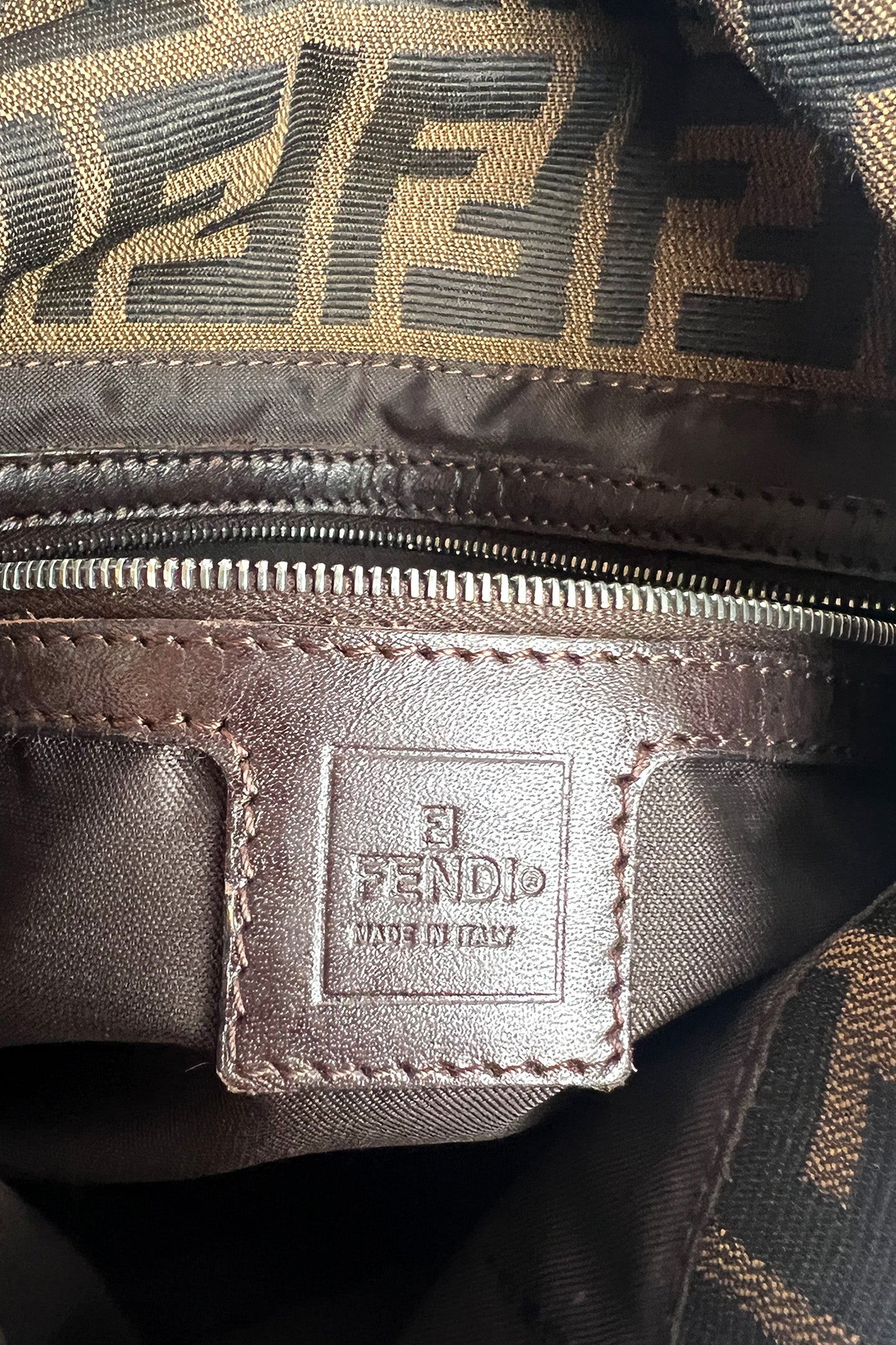 Vintage zucca Fendi Mama baguette